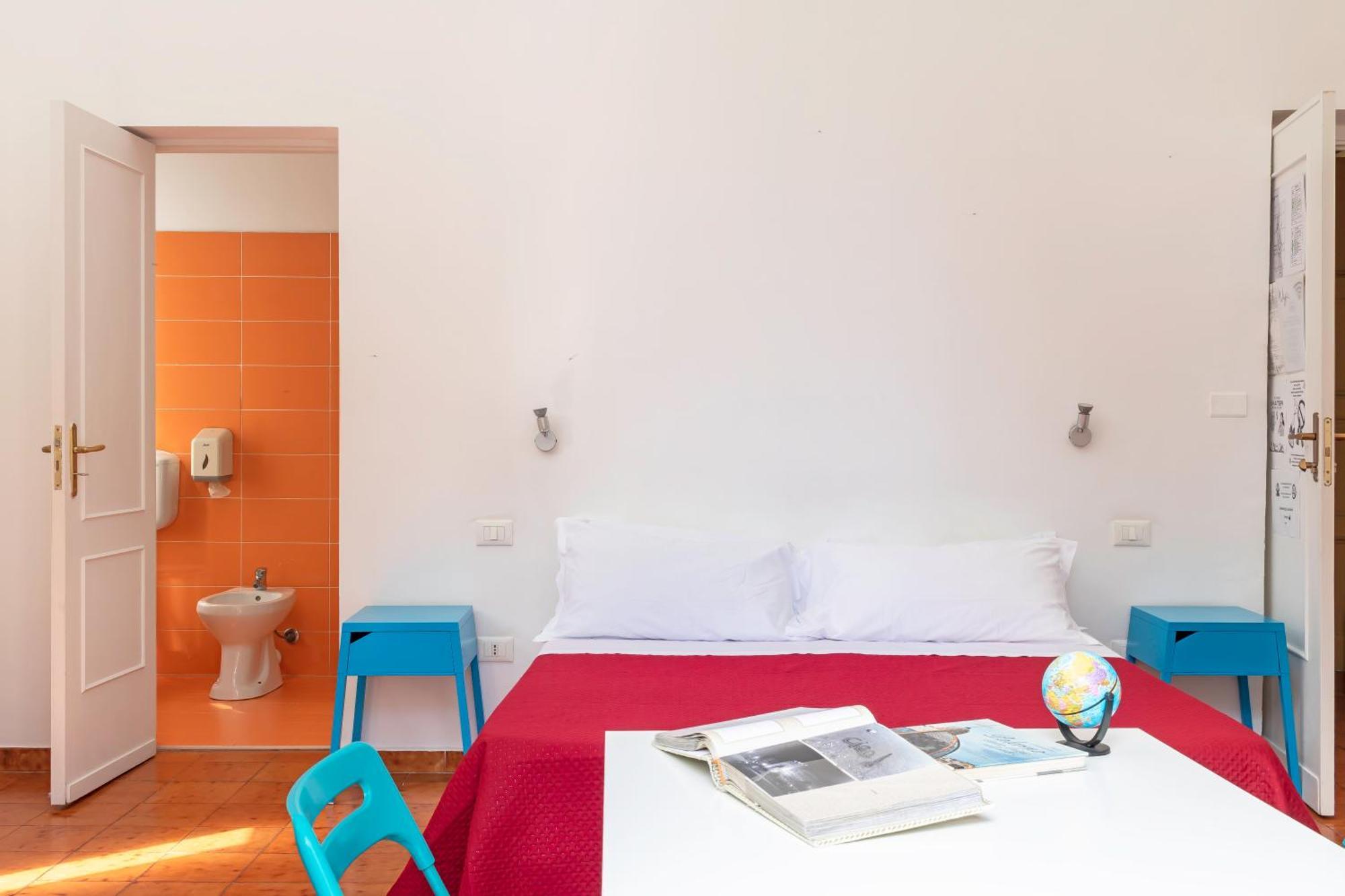 Hostel A Casa Di Amici Palermo