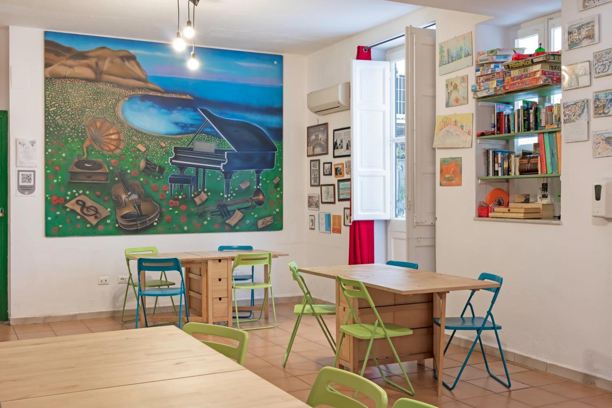 A Casa Di Amici Hostel Palermo